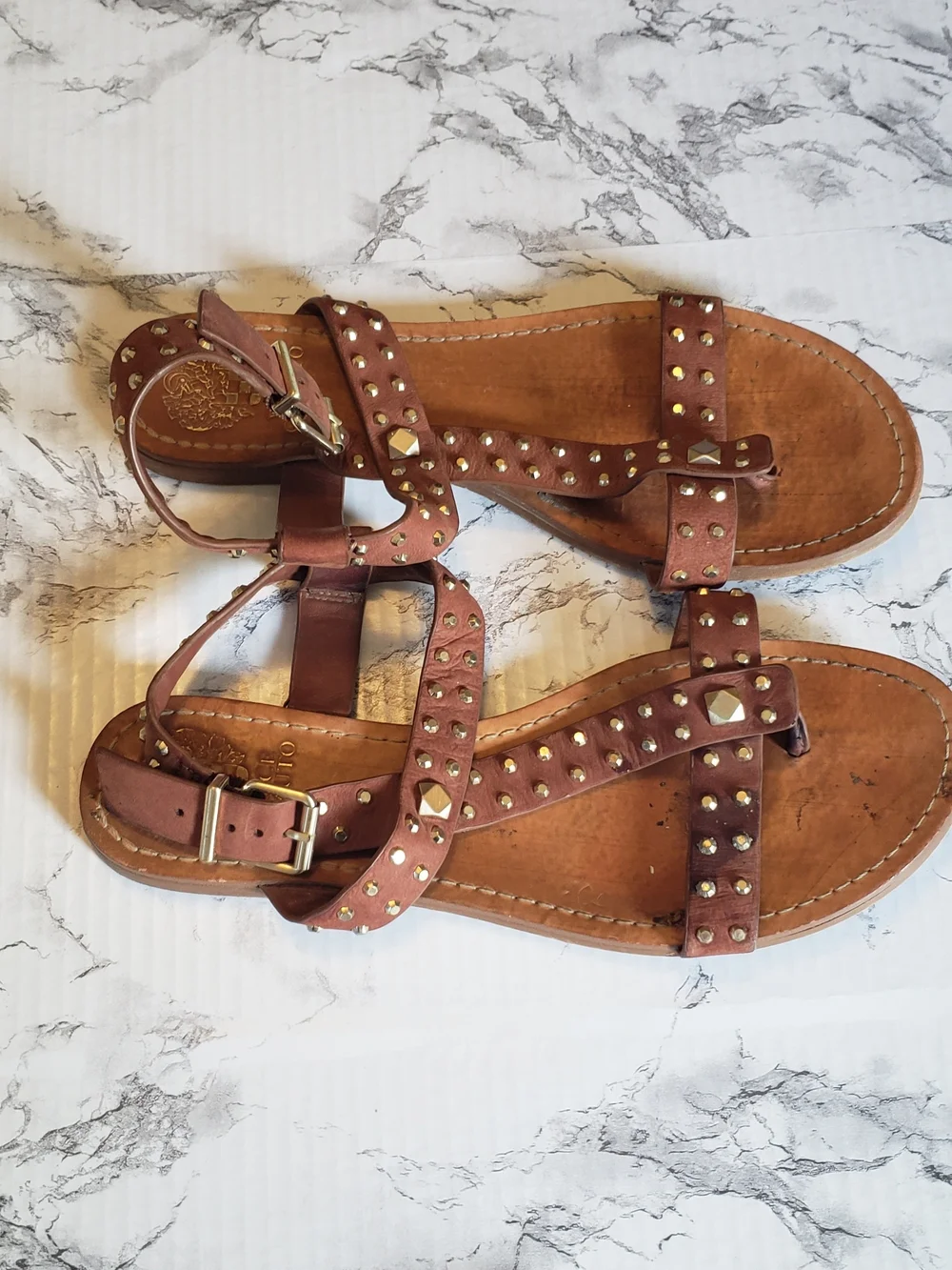 Vince Camuto Brown Studded T-Strap Sandals. Toe To Heal Measures 10.5 Inches. - Picture 5 of 5